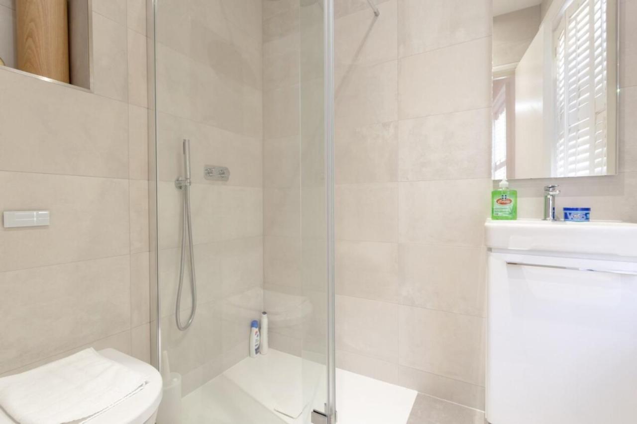 Fantastic 2 Bedroom Apartment In Central ロンドン エクステリア 写真