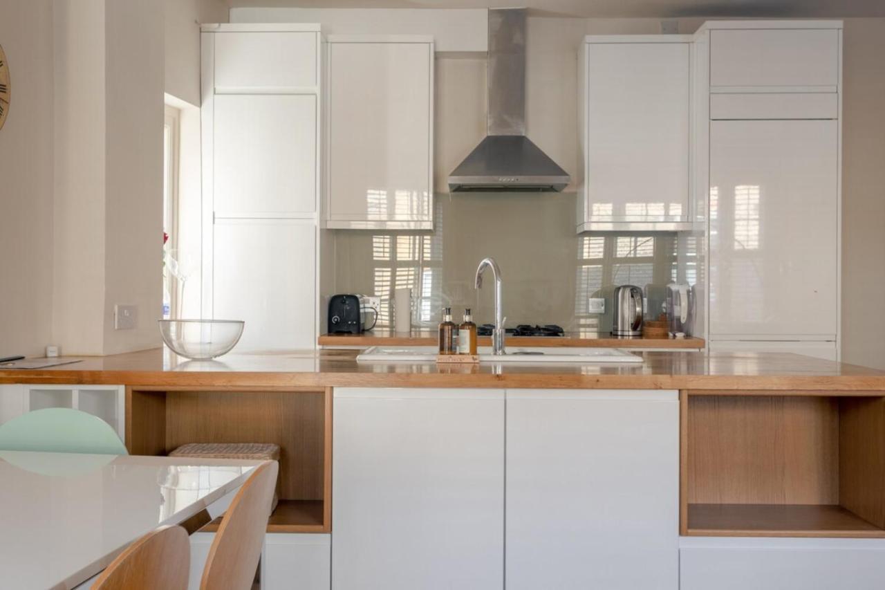 Fantastic 2 Bedroom Apartment In Central ロンドン エクステリア 写真